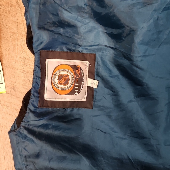 NHL San Jose Sharks Pullover - Picture 11 of 13